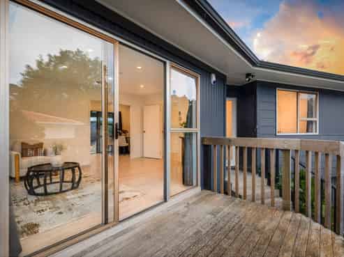 15 Vina Place, Massey