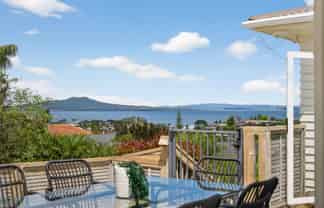 29 Peter Terrace, Castor Bay