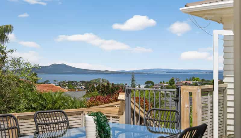 29 Peter Terrace, Castor Bay