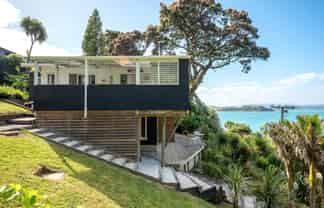 7 Neil Avenue, Waiheke Island