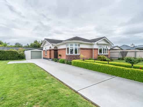 153 Chelmsford Street, Windsor