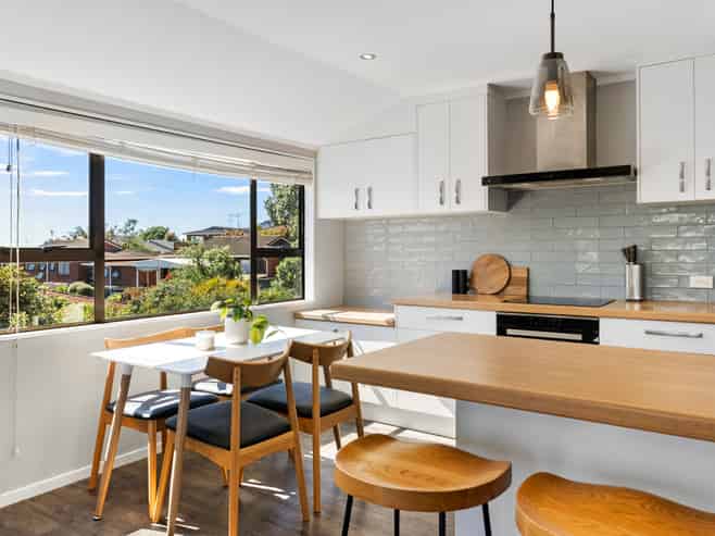 2/12 Petrel Place, Massey