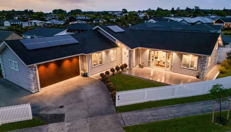 8 Gemscott Crescent, Huapai