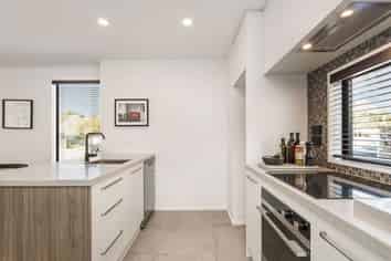 4/557 Manchester Street, Saint Albans