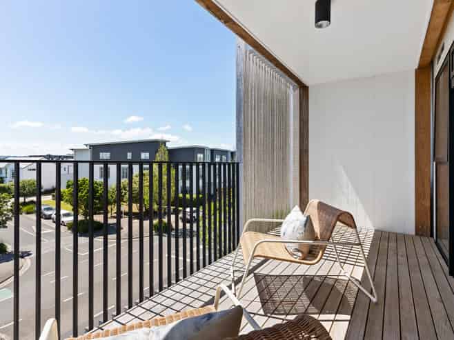 12/165 Hobsonville Point Road, Hobsonville