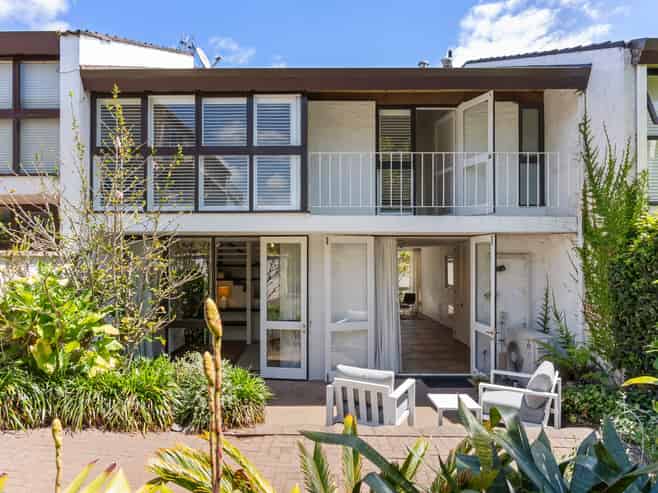 6/211 St Heliers Bay Road, St Heliers