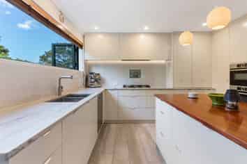 11 Hobson Heights Road, Albany