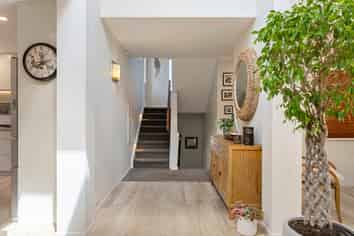 11 Hobson Heights Road, Albany