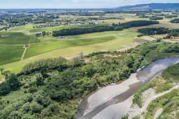 27 Riverside Drive, Ohau