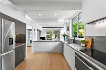 92 Parr Terrace, Castor Bay