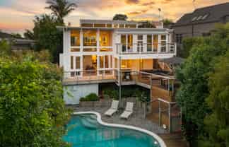 92 Parr Terrace, Castor Bay