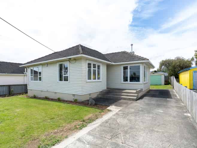 96 Tiro Tiro Road, LEVIN