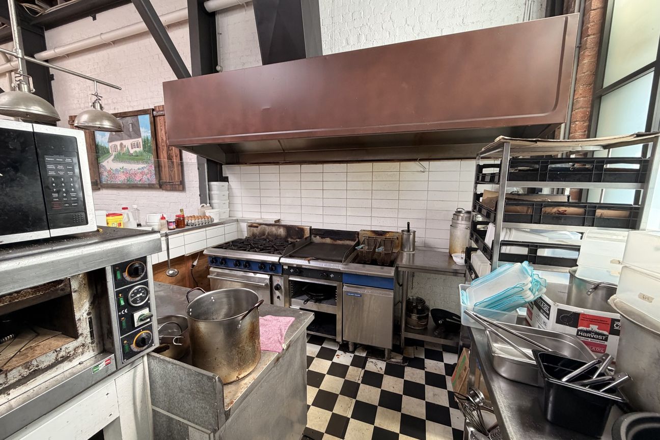 Fully Fitted Hospitality – 186 Thorndon Quay - Aanzicht 6