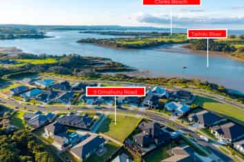 9 Omahuru Road, Glenbrook