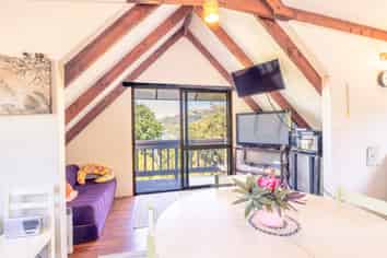 10 Whareora Terrace, Wainui