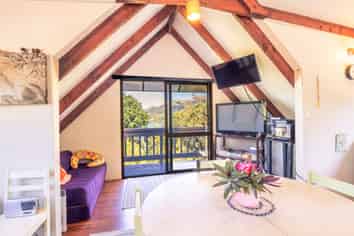 10 Whareora Terrace, Wainui