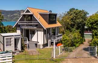 10 Whareora Terrace, Wainui