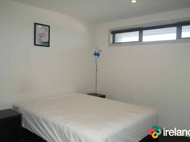 8/376 Worcester Street, Linwood