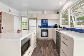 25 Gordon Road, Western Heights