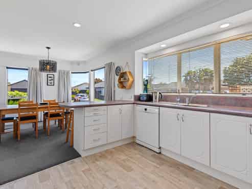 7 Fahey Avenue, Mount Maunganui