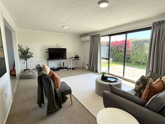 52 Newcastle Street, Windsor