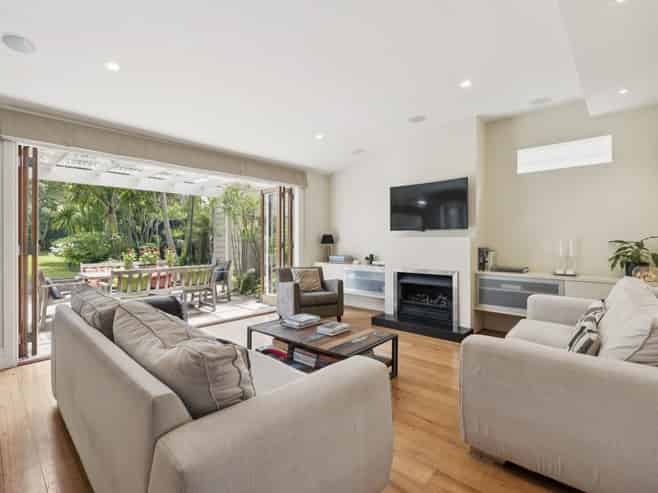 142 Queen Street, Northcote Point