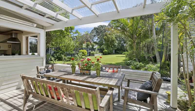 142 Queen Street, Northcote Point