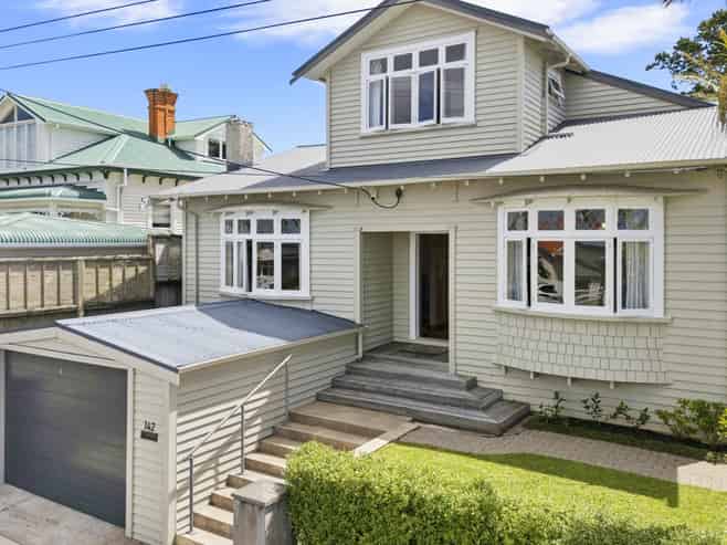 142 Queen Street, Northcote Point