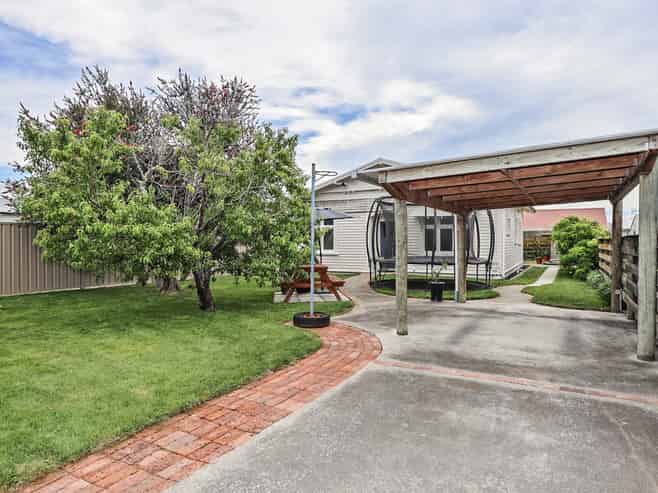 112B Mayfair Avenue, Mayfair