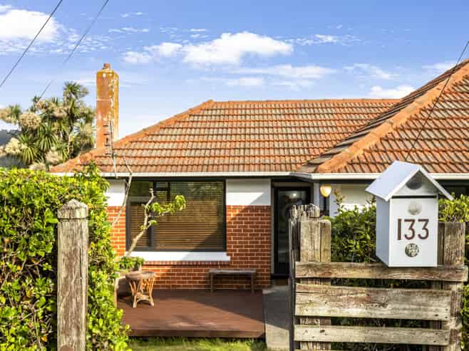 133 Gladstone Road, Dalmore