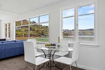 20 Te Wharau Lane, Charteris Bay