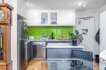 1002/8 Ronayne Street, Auckland Central