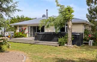 902 Upper Sefton Road, Sefton