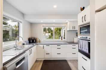 902 Upper Sefton Road, Sefton