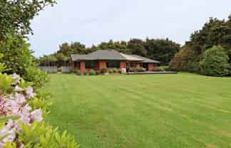 24D Matua Road, Otatara