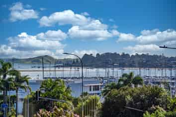 15 Pigeon Mountain Road, Half Moon Bay