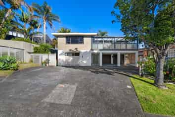 15 Pigeon Mountain Road, Half Moon Bay