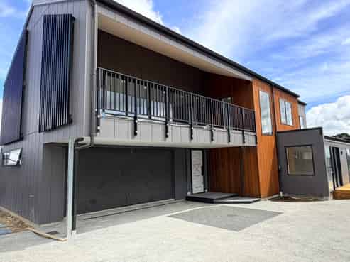 5 Taku Close, Long Bay