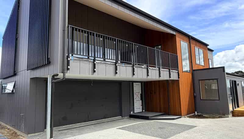 5 Taku Close, Long Bay