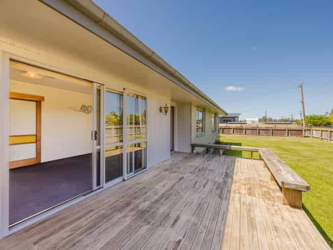 25 Ross Street, Otane