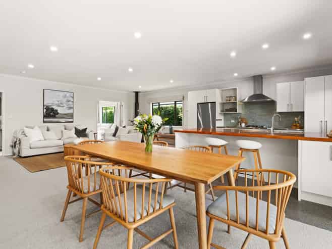 4 Donald Place, Frimley