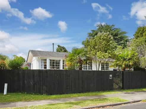 18 Burbank Avenue, Manurewa