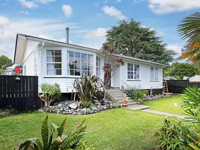 18 Burbank Avenue, Manurewa