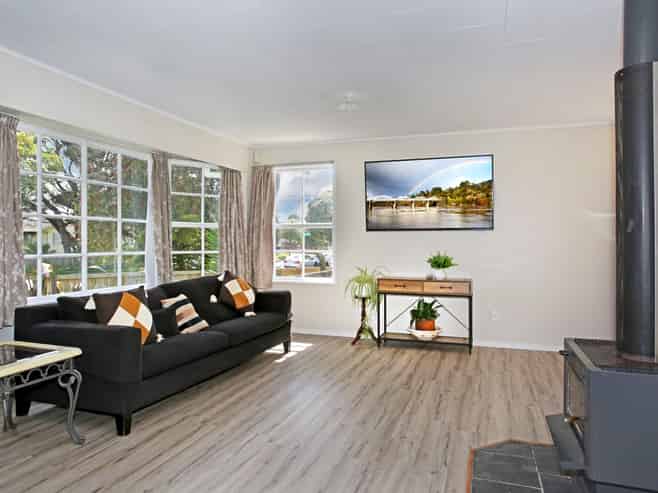 18 Burbank Avenue, Manurewa