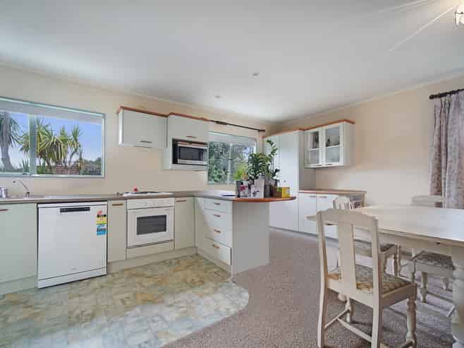 B/21 Abbotts Way, Remuera