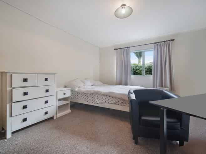 B/21 Abbotts Way, Remuera