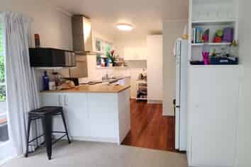 Upper Flat Norna Crescent, Kelburn