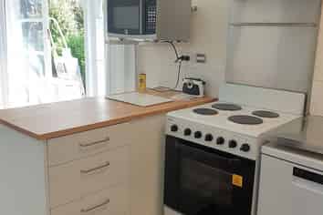 Upper Flat Norna Crescent, Kelburn