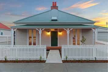 9A Waitikiri Drive, Parklands