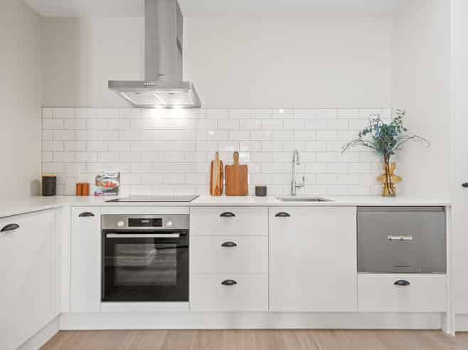 9A Waitikiri Drive, Parklands